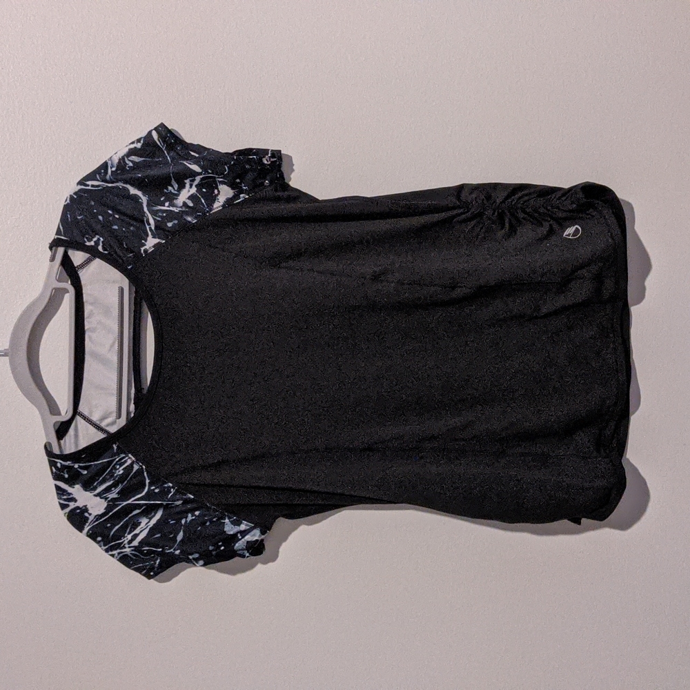 Women's Size M Sports/Swim Shirt